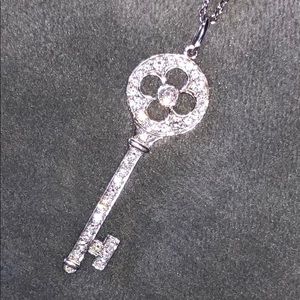 😻😻 PRICE DROP Diamond 💎Tiffany & Co. Dia Plat Key Pendant